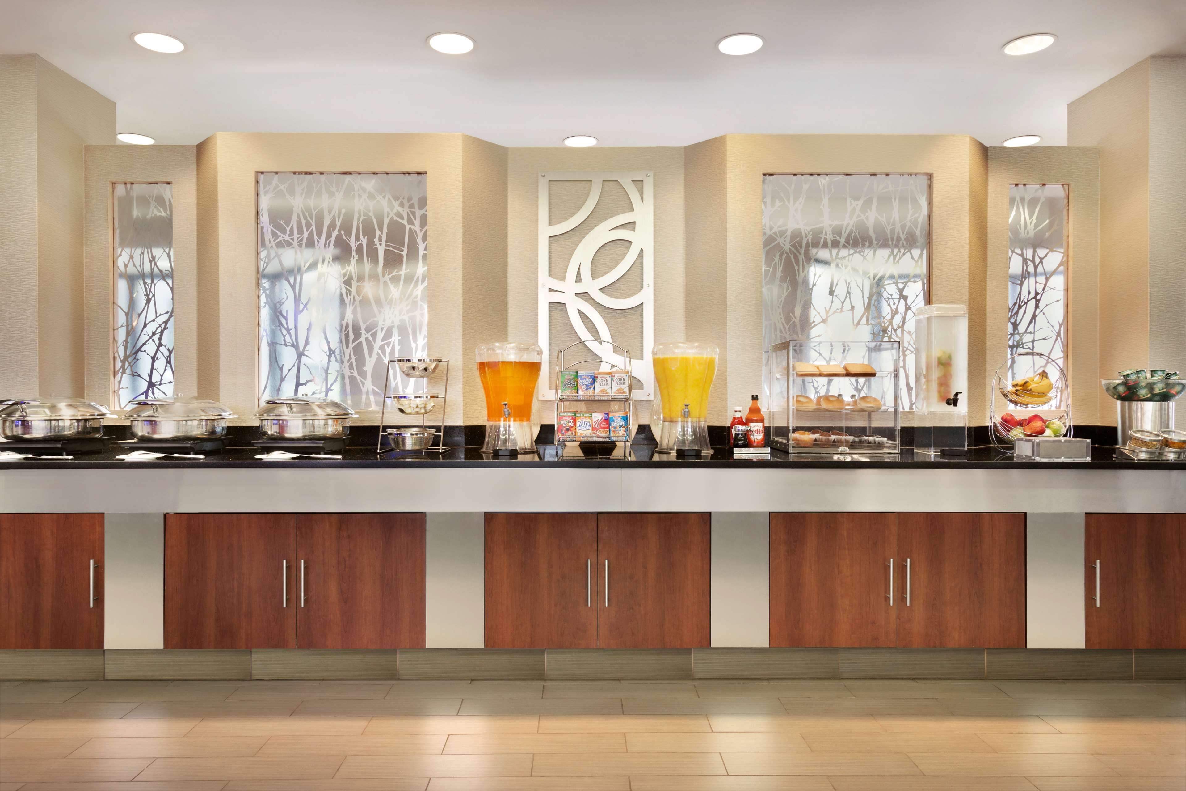 Radisson Akron-Fairlawn Copley Montrose Bagian luar foto