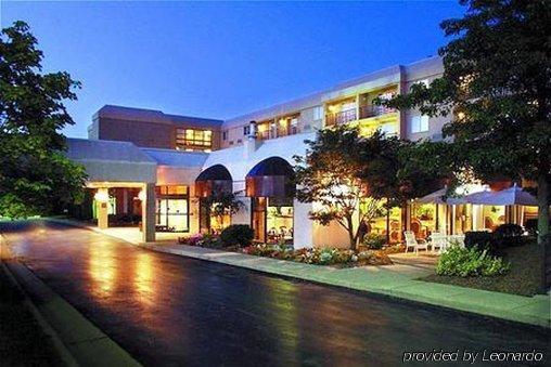 Radisson Akron-Fairlawn Copley Montrose Bagian luar foto