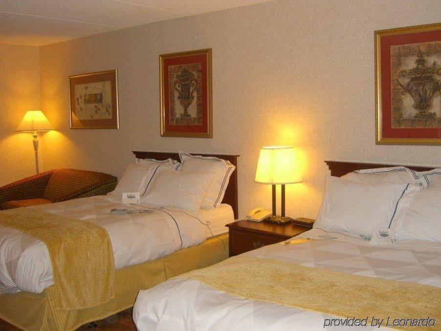 Radisson Akron-Fairlawn Copley Montrose Bagian luar foto